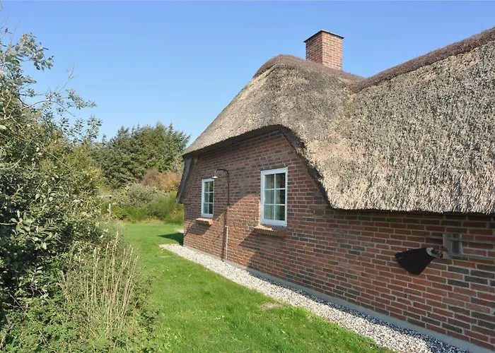 Дом отдыха 10715-ulfborg-gaffelbjergvej-41 *